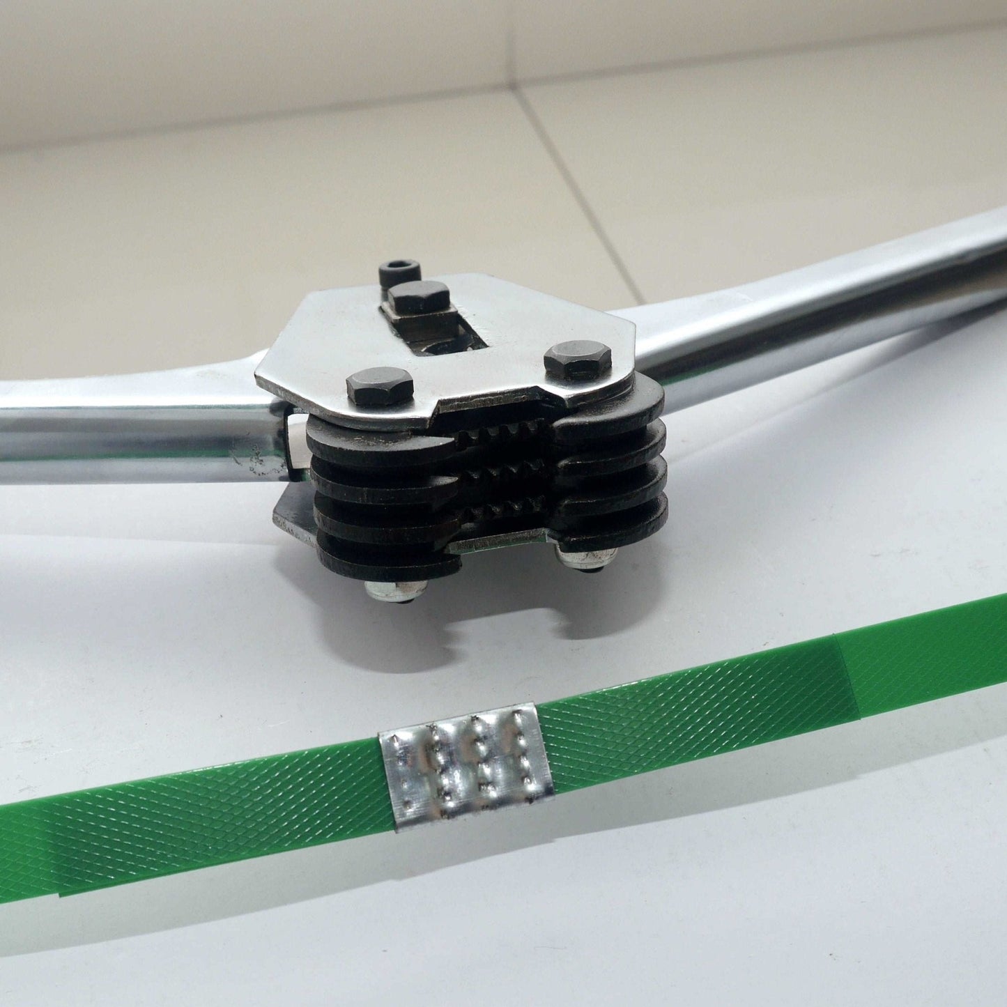 Sellos Metálicos Lisos o Punzonados Caja 10 kgs. valor incluye IVA